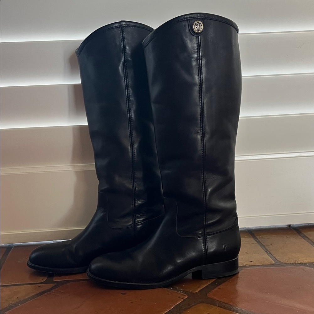 FRYE AND CO. Classic Black Tall Heeled Boots